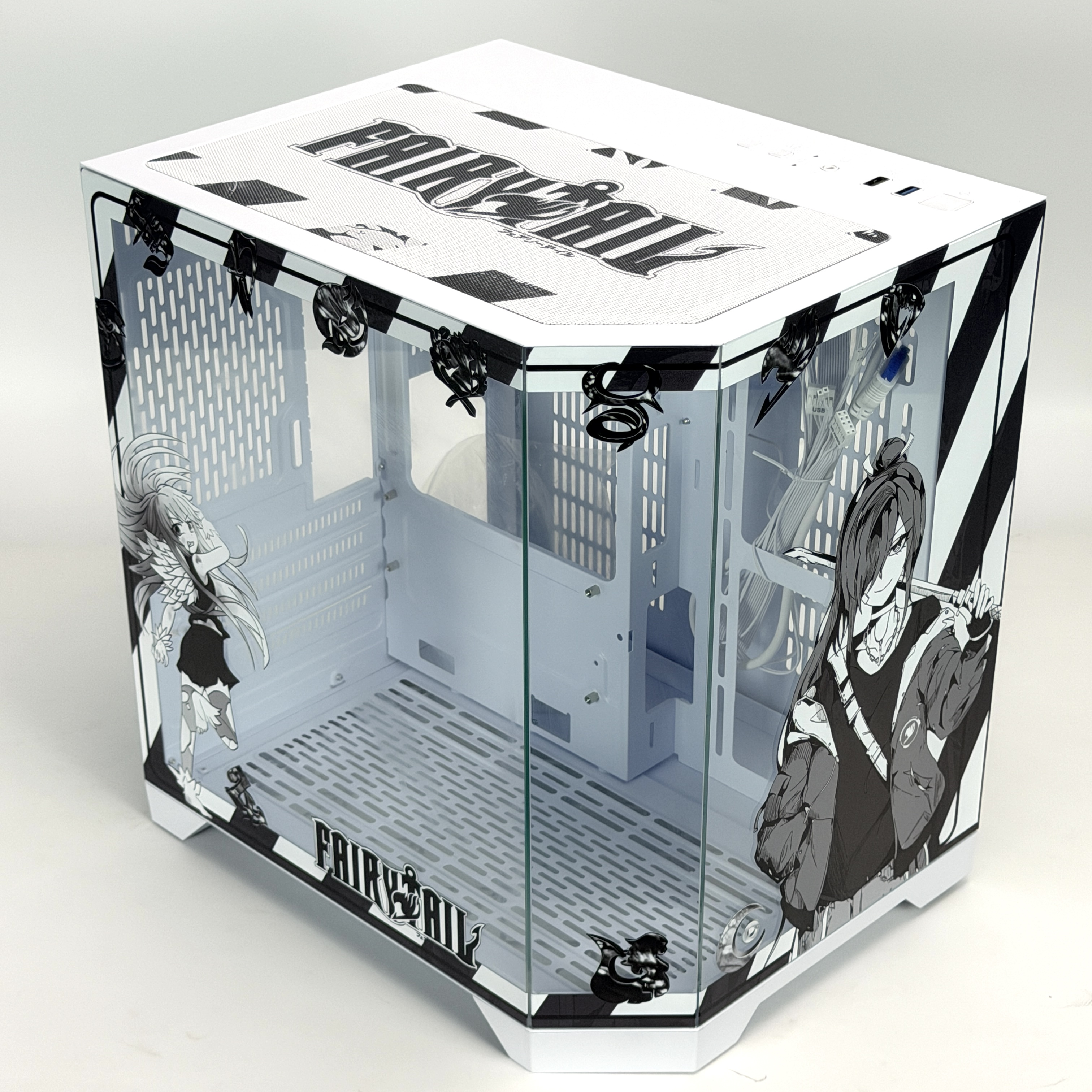 Корпус Saber — Fate/stay night | mini-ATX | 7 вентиляторов | Белый